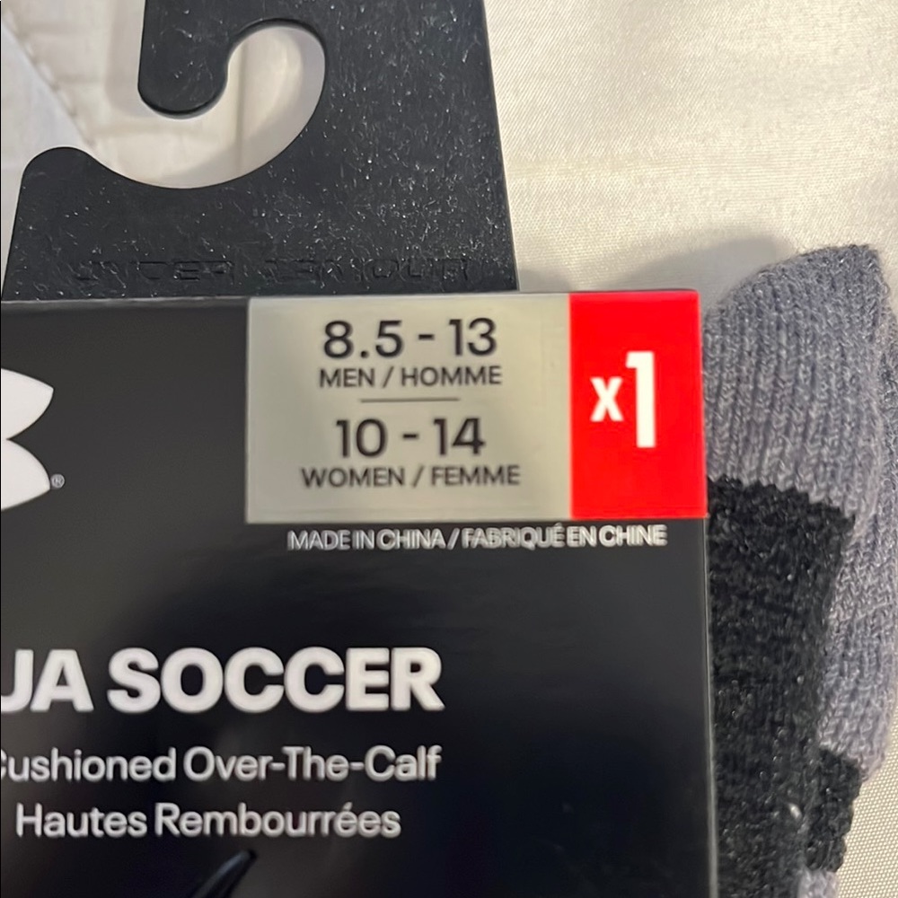 Under Armour NWT Unisex Black Soccer Socks (1 pair) - Picture 2 of 6